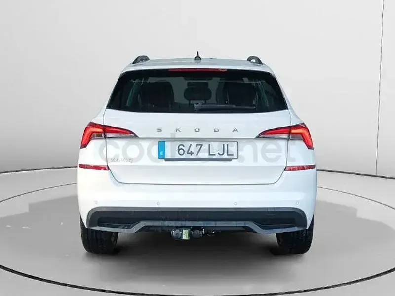 Usado Skoda Kamiq Active 115 CV (84 kW) 2020 Blanco SUV