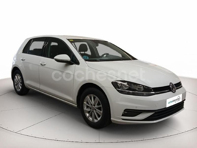 Blanco Usado 2020 VW Golf VII Edition Berlina | 18.900 € (Un poco caro) - Imagen 1/4