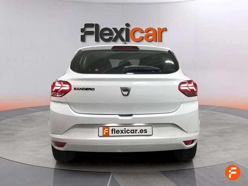 Usado Dacia Sandero Acces 67 CV (49 kW) 2022 Beige Utilitario