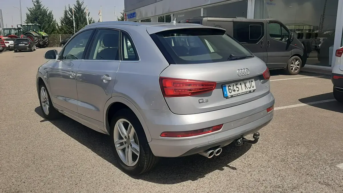 Usado Audi Q3 150 CV (110 kW) 2018 Gris SUV