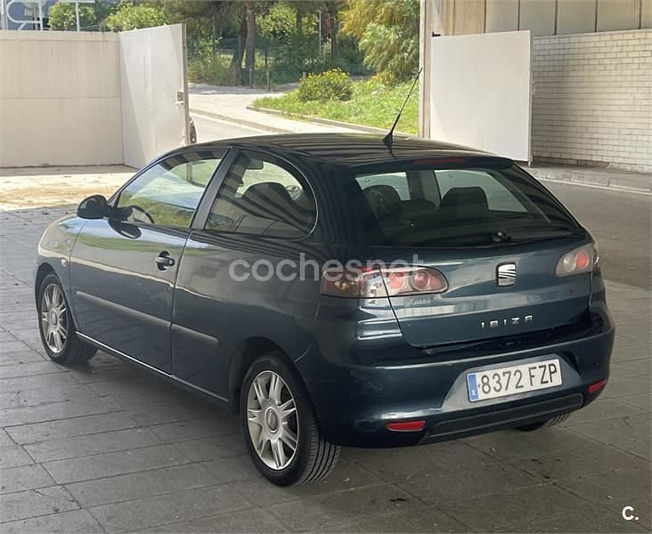 Käytetty Seat Ibiza Reference 70 HP (51 kW) 2008 Sininen Sedan