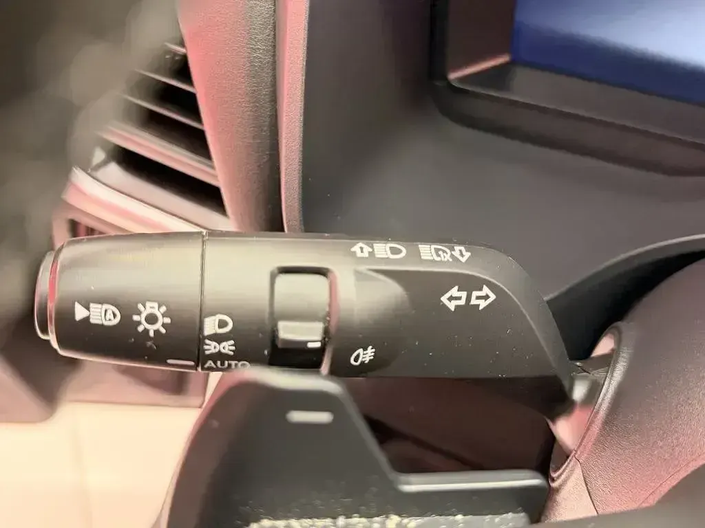 Usado Nissan Qashqai N-Connecta 140 CV (102 kW) 2023 Skyline grey (metalizado) SUV