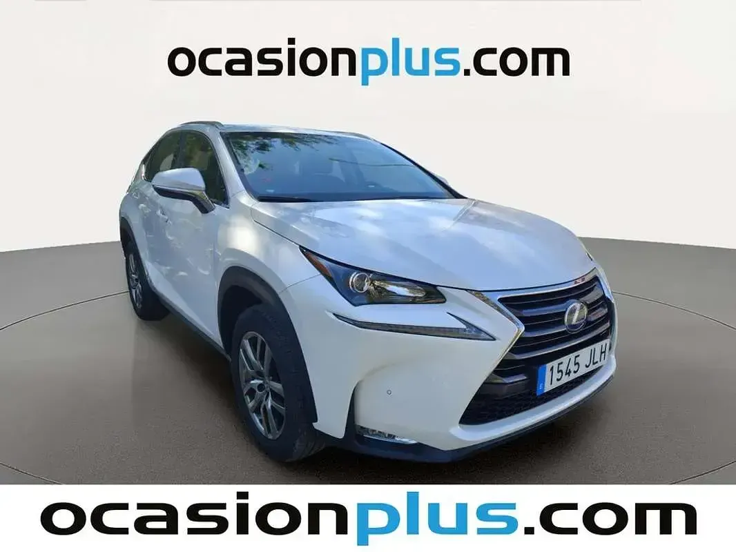 Usado Lexus NX300h Executive Line 197 CV (144 kW) 2016 Blanco SUV