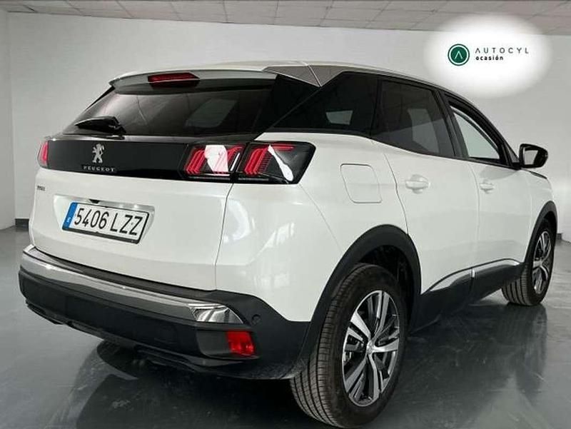 Usado Peugeot 3008 Allure 131 CV (96 kW) 2022 Blanco SUV