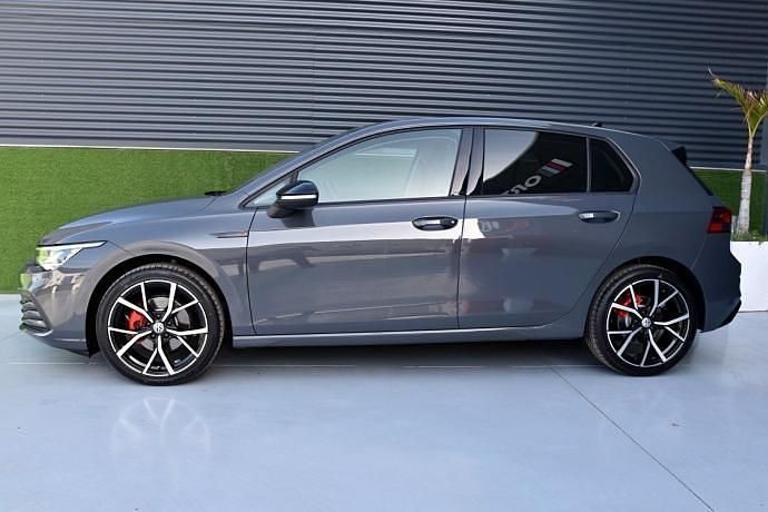 Usado VW Golf VIII Life 150 CV (110 kW) 2021