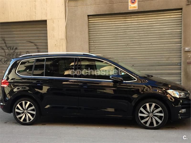 Negro Usado 2016 VW Touran Sportline Monovolumen | 21.000 € (Precio justo) - Imagen 1/4