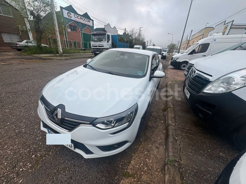 Blanco Usado 2019 Renault Mégane IV Business Berlina | 6500 € - Imagen 1/4