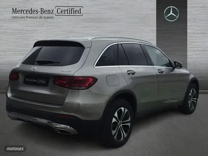 Usado Mercedes GLC300 211 CV (155 kW) 2021 Gris / plateado SUV