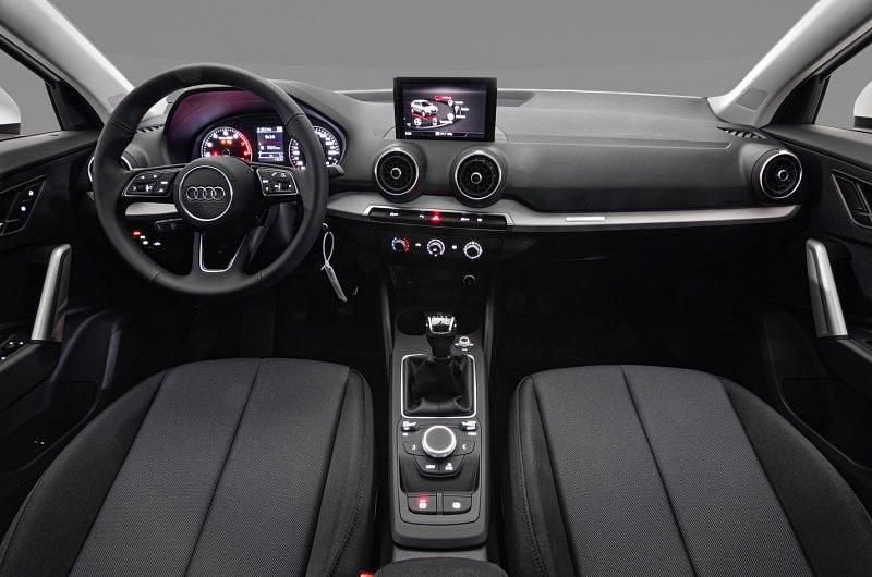 Usado Audi Q2 110 CV (80 kW) 2023 Blanco arkona SUV