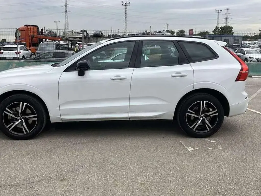 Usado Volvo XC60 R-Design 197 CV (144 kW) 2022 Blanco SUV