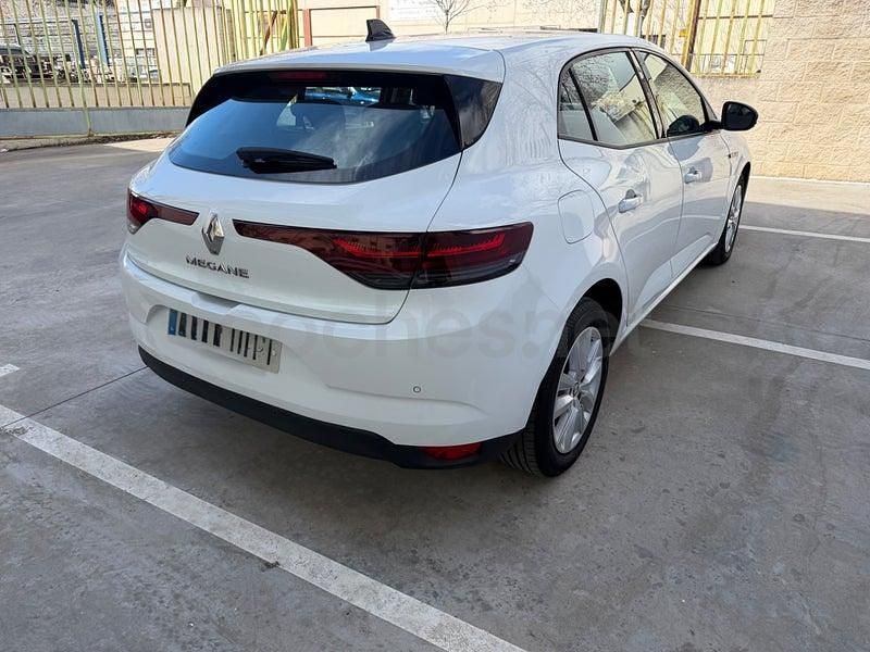 Usado Renault Mégane IV Techno 115 CV (84 kW) 2024 Blanco Berlina