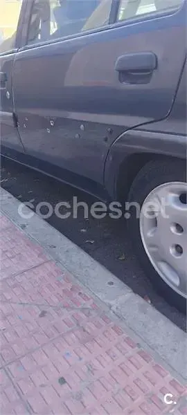 Usado Citroën Saxo 75 CV (55 kW) 1996 Azul Utilitario