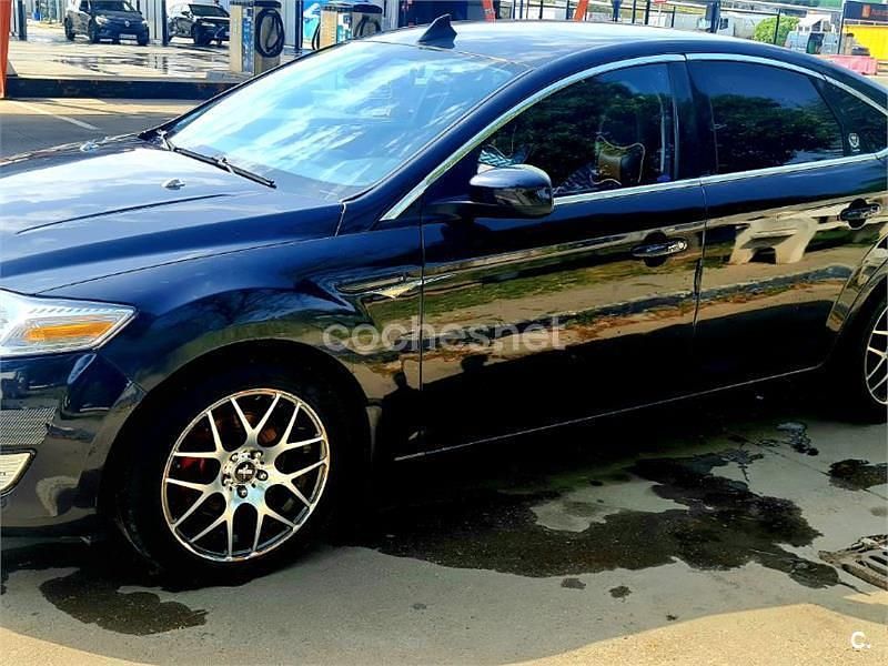 Usado Ford Mondeo Titanium 140 CV (102 kW) 2009 Negro Berlina