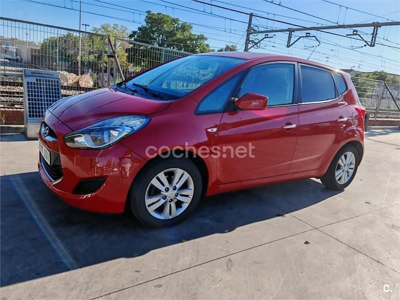 Usado Hyundai ix20 90 CV (66 kW) 2014 Rojo Utilitario