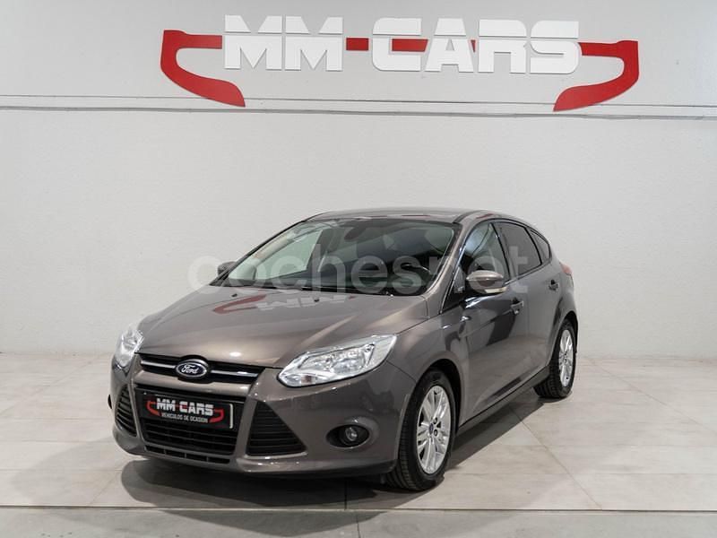 Gris / plata Usado 2013 Ford Focus Sport Berlina | 8500 € (Precio justo) - Imagen 1/4