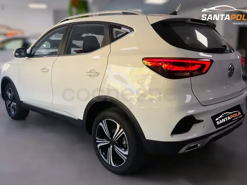 Usado MG ZS Comfort 106 CV (77 kW) 2023 Blanco SUV