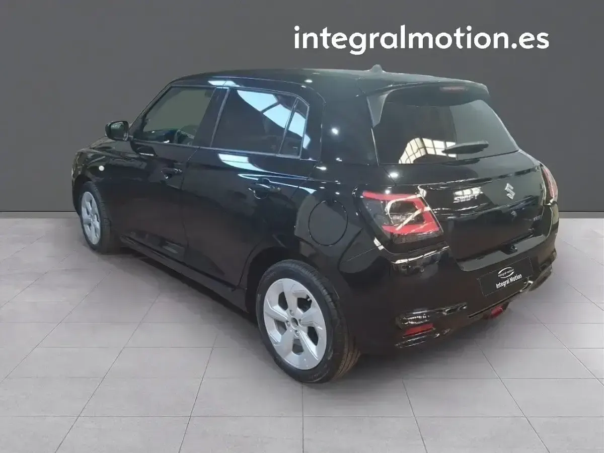 Nuevo Suzuki Swift 81 CV (59 kW) 2026 Negro Utilitario