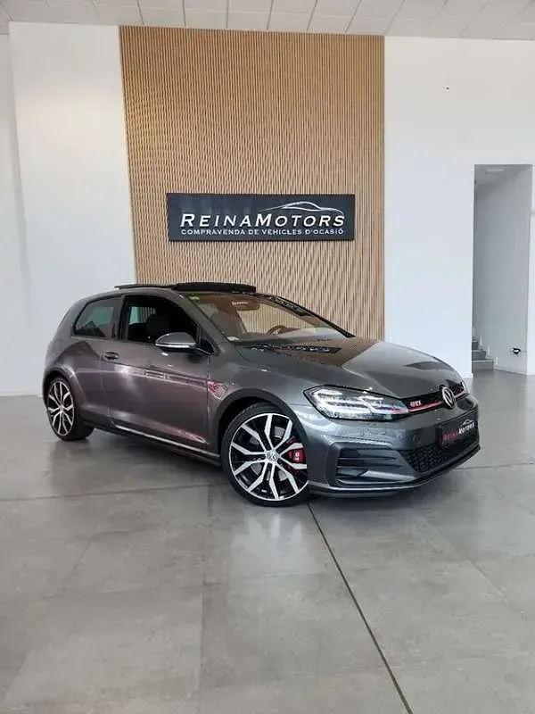 Usado VW Golf VII GTI 245 CV (180 kW) 2017 Gris Utilitario