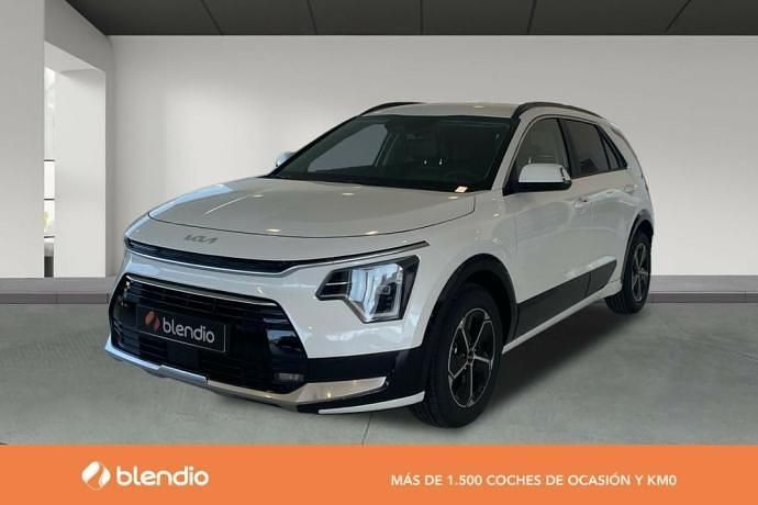 Usado Kia Niro 129 CV (94 kW) 2025 Blanco SUV