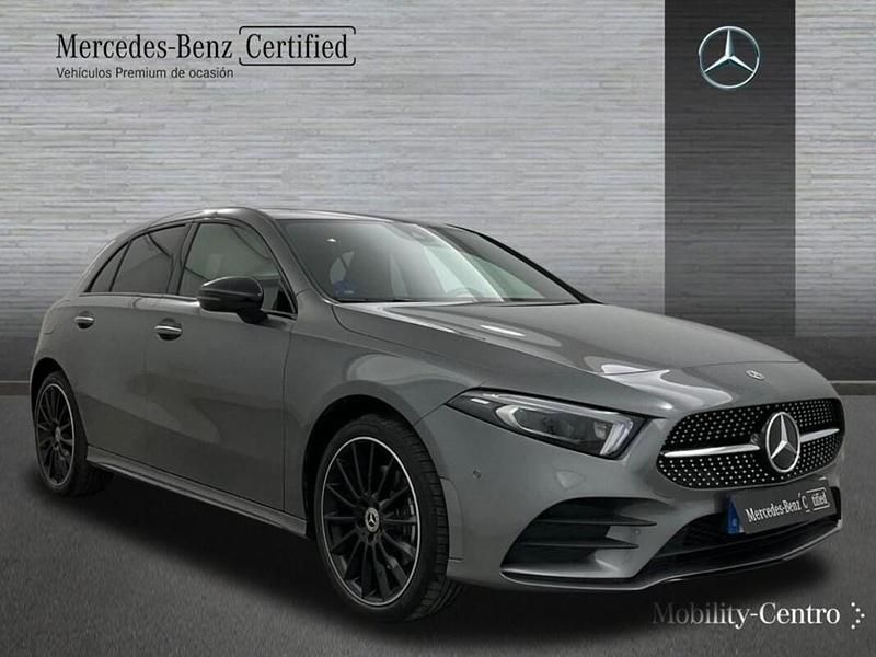 Usado Mercedes A250 AMG line 160 CV (117 kW) 2022 Mountaingrau  met.