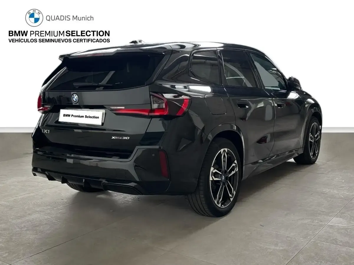 Usado BMW iX1 Comfort Edition 230 kW (313 CV) 2025 Negro SUV