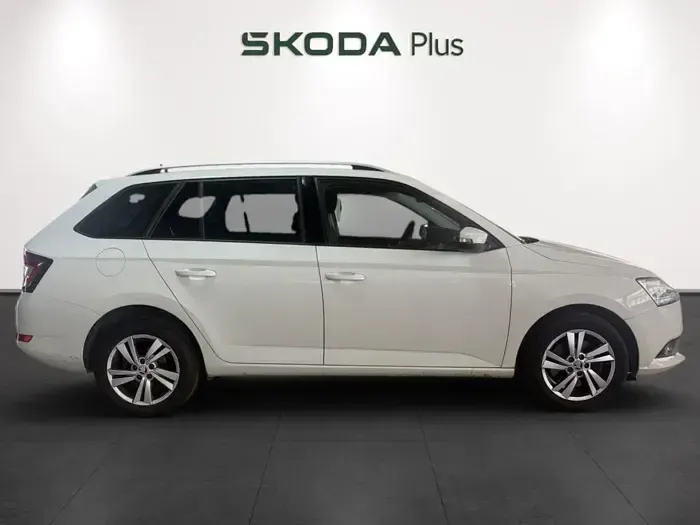 Usado Skoda Fabia Ambition 110 CV (80 kW) 2020 Blanco Utilitario