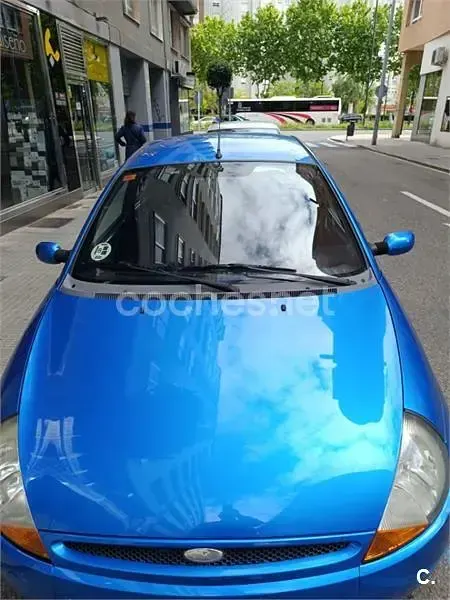 Usado Ford Ka 70 CV (51 kW) 2005 Azul Utilitario