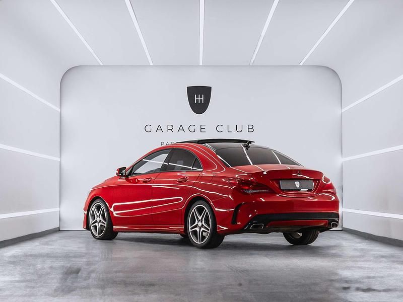 Usado Mercedes CLA180 AMG line 109 CV (80 kW) 2015 Rojo Berlina