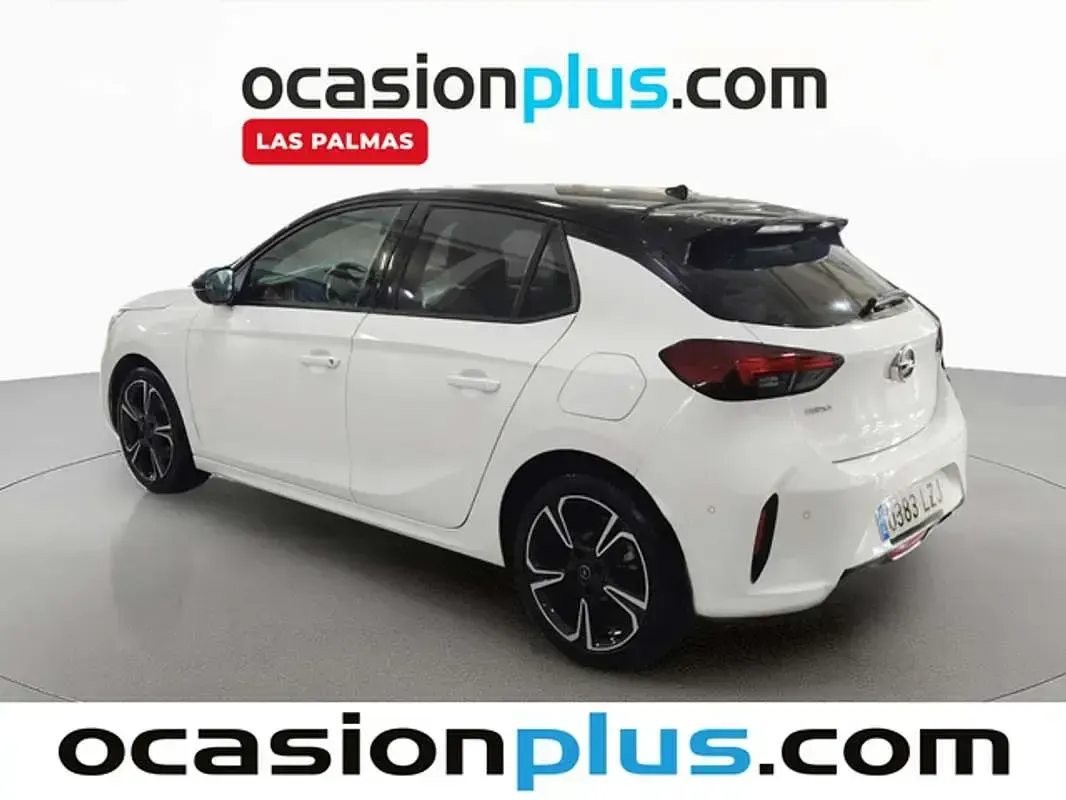 Usado Opel Corsa GS Line 102 CV (75 kW) 2022 Blanco Utilitario