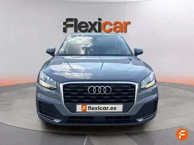 Usado Audi Q2 Advanced Plus 116 CV (85 kW) 2018 Gris SUV