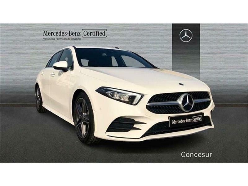 Usado Mercedes A180 AMG line 116 CV (85 kW) 2022 Blanco Berlina