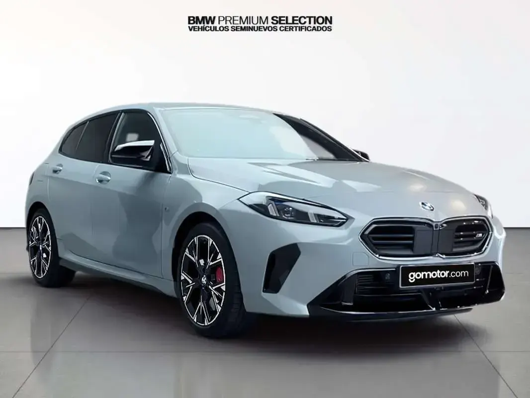 Usado BMW M135 Shadowline 300 CV (220 kW) 2025 Utilitario