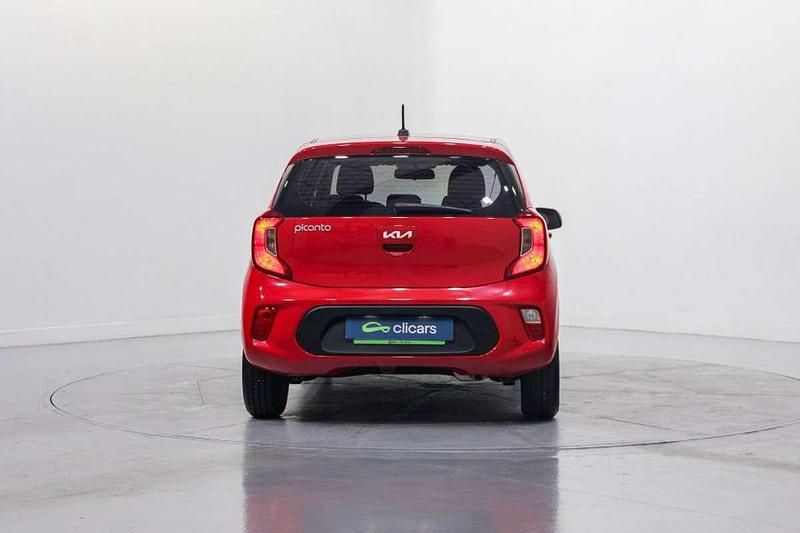 Usado Kia Picanto 63 CV (46 kW) 2024 Rojo Utilitario