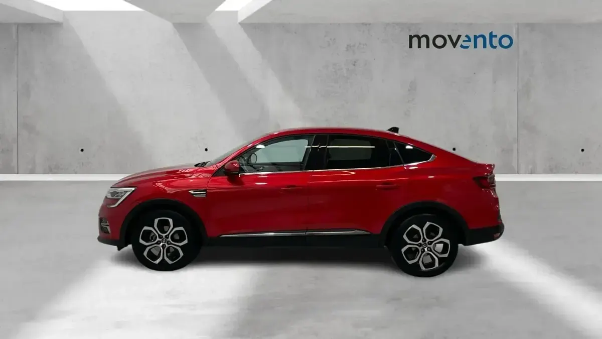 Usado Renault Arkana Techno 145 CV (106 kW) 2022 Rojo SUV