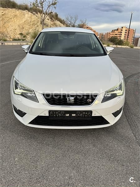 Usado Seat Leon FR 150 CV (110 kW) 2015 Blanco Berlina