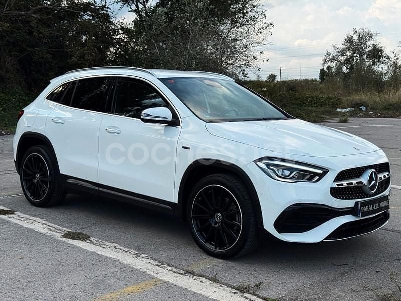 Blanco Usado 2020 Mercedes GLA250 AMG SUV | 31.900 € - Imagen 1/4