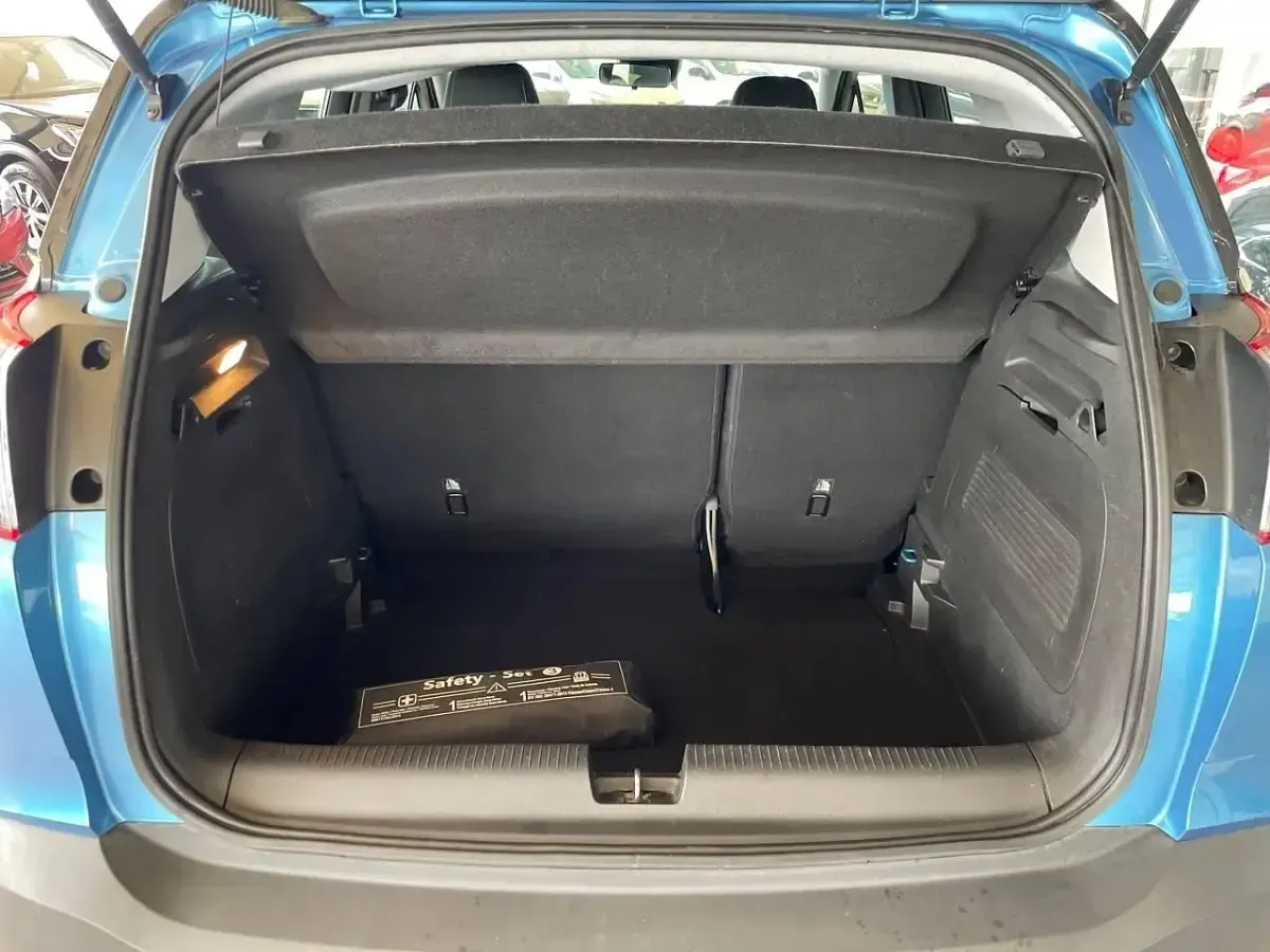 Usado Opel Crossland X Innovation 130 CV (95 kW) 2019 Azul SUV
