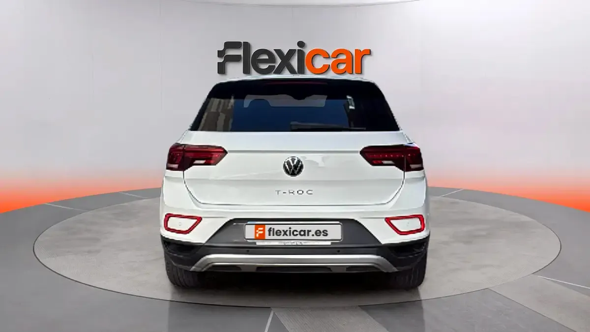 Usado VW T-Roc Life 150 CV (110 kW) 2023 Blanco SUV