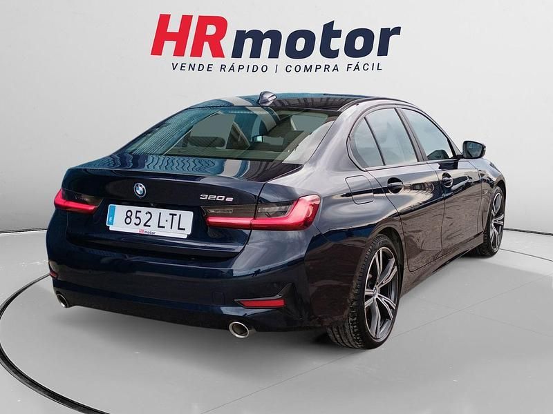 Usado BMW 320e 204 CV (150 kW) 2021 Azul Berlina