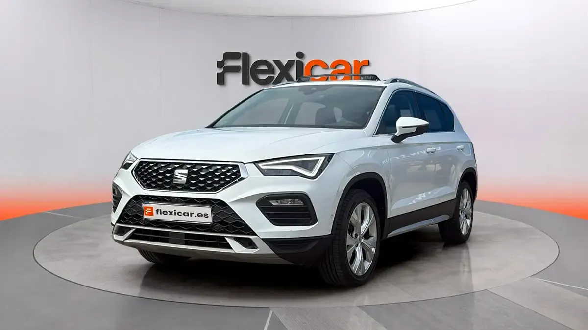 Usado Seat Ateca Style 150 CV (110 kW) 2022 Blanco SUV