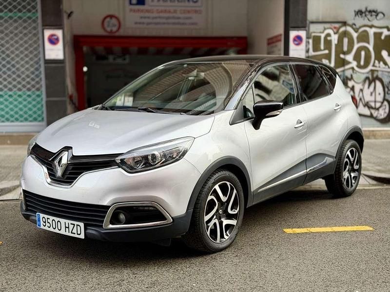 Usado Renault Captur Intens 90 CV (66 kW) 2013 Gris SUV