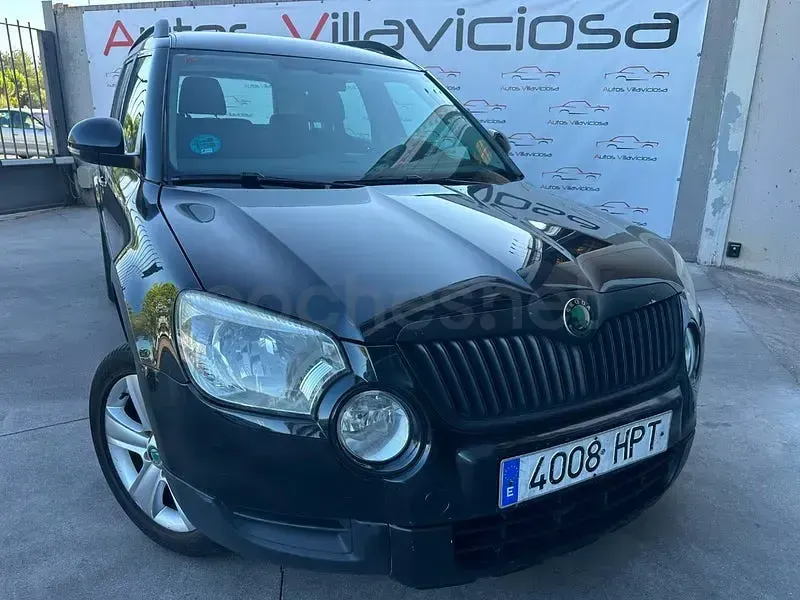 Usado Skoda Yeti Ambition 105 CV (77 kW) 2013 Negro SUV