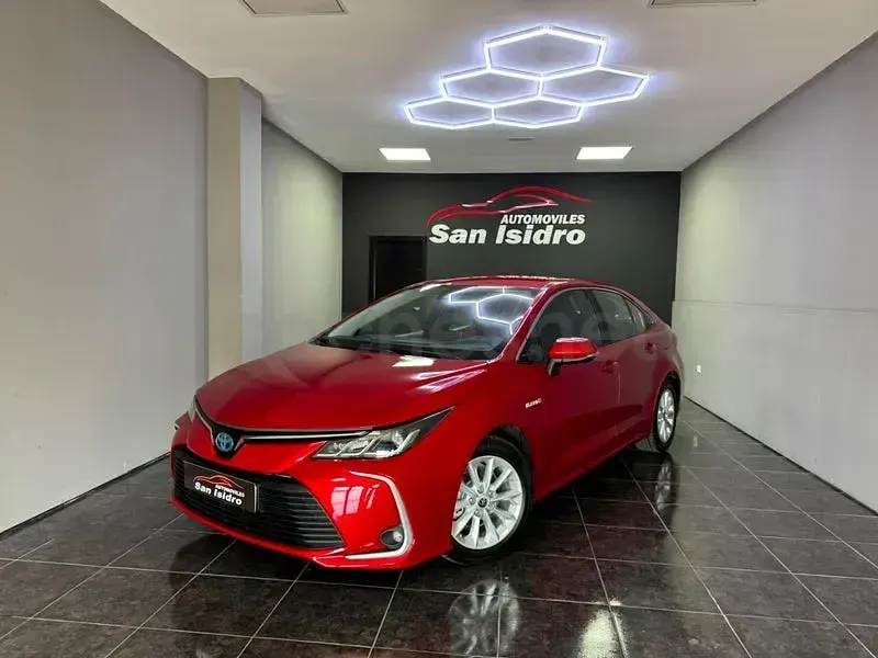 Usado Toyota Corolla Business Edition 122 CV (89 kW) 2020 Rojo Berlina