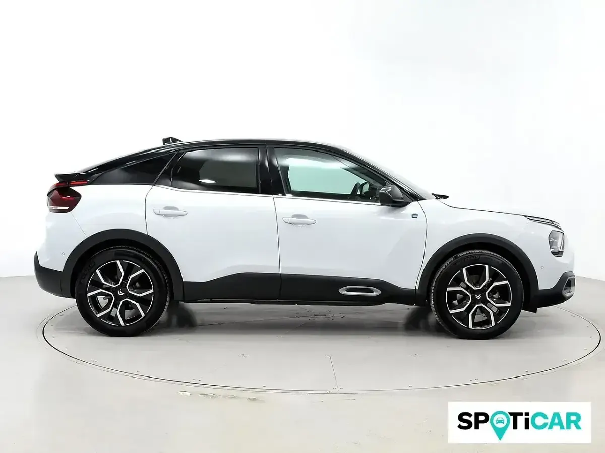 Usado Citroën e-C4 114 kW (156 CV) 2024 Blanco Berlina