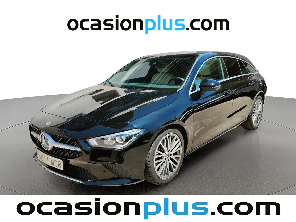 Usado Mercedes CLA220 Shooting Brake 190 CV (139 kW) 2022 Familiar