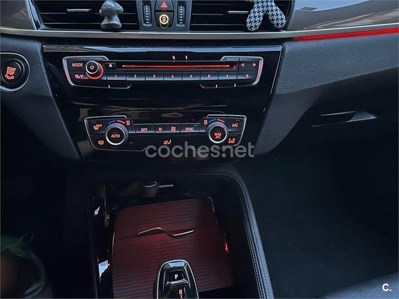 Usado BMW X1 Comfort Edition 150 CV (110 kW) 2018 Blanco SUV