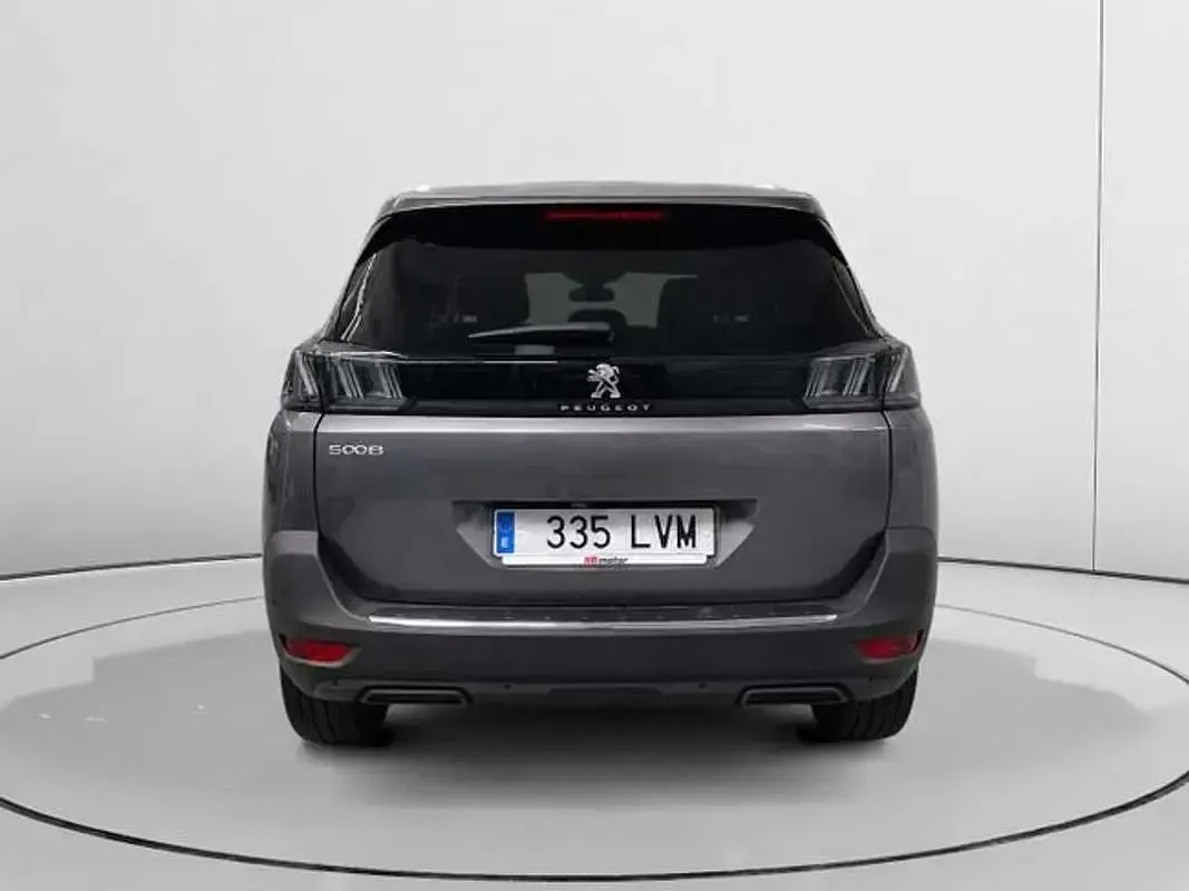 Usado Peugeot 5008 Allure 131 CV (96 kW) 2021 Gris SUV