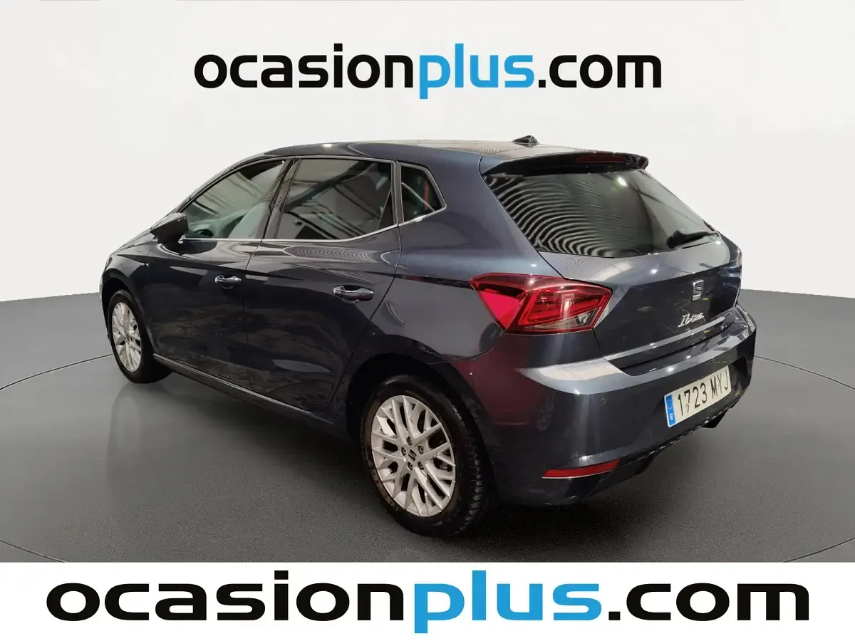 Usado Seat Ibiza XCELLENCE 116 CV (85 kW) 2025 Gris Utilitario