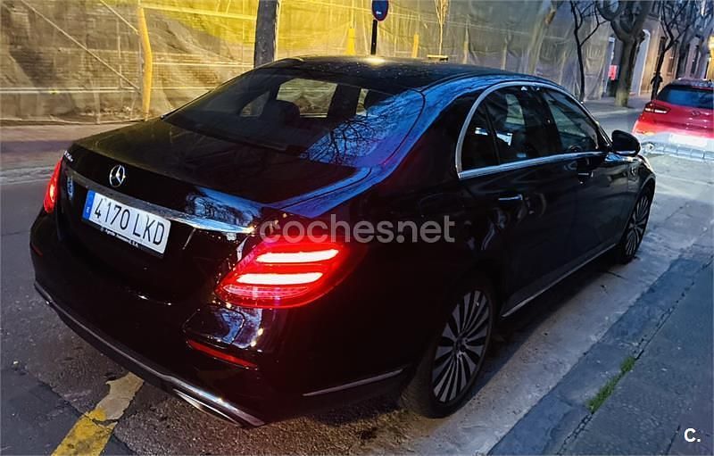Usado Mercedes E350 299 CV (219 kW) 2017 Negro Berlina