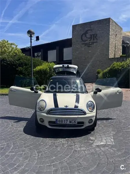 Usado Mini Cooper D 110 CV (80 kW) 2008 Beige Utilitario
